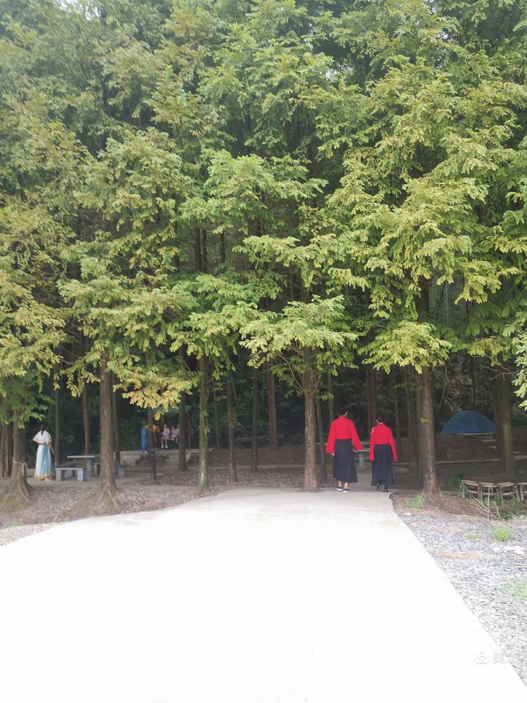 常德市度假村,鼎城區(qū)生態(tài)農(nóng)莊,鄉(xiāng)村旅游,農(nóng)家樂,冷水魚養(yǎng)殖 常德市度假村,鼎城區(qū)生態(tài)農(nóng)莊,鄉(xiāng)村旅游,農(nóng)家樂,冷水魚養(yǎng)殖